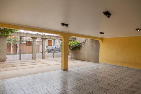 Casa à venda com 350m², 3 quartos e 4 vagasGaragem