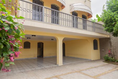 Casa à venda com 350m², 3 quartos e 4 vagasGaragem