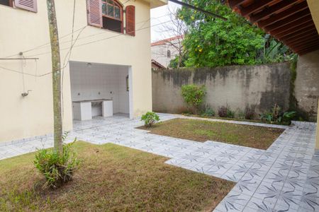 Casa à venda com 350m², 3 quartos e 4 vagasQuintal