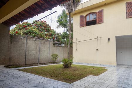 Casa à venda com 350m², 3 quartos e 4 vagasQuintal