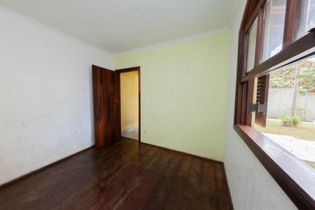 Casa à venda com 350m², 3 quartos e 4 vagasEdícula