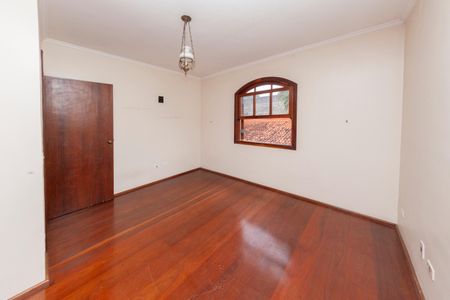 Casa à venda com 350m², 3 quartos e 4 vagasQuarto 2