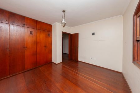 Casa à venda com 350m², 3 quartos e 4 vagasQuarto 2