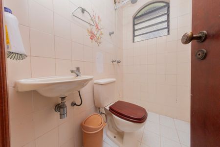 Casa à venda com 350m², 3 quartos e 4 vagasBanheiro 4