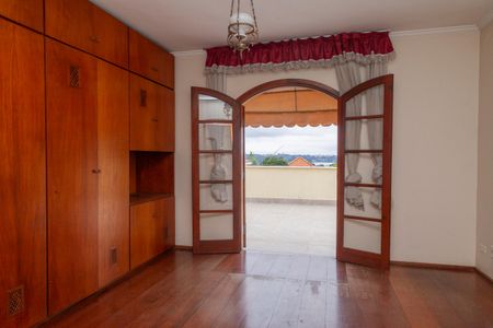 Casa à venda com 350m², 3 quartos e 4 vagasQuarto Suíte