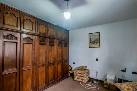 Casa à venda com 130m², 2 quartos e 7 vagasQuarto 2