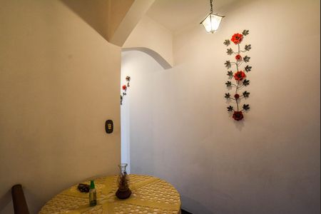 Casa à venda com 130m², 2 quartos e 7 vagasEscada