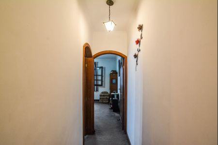 Casa à venda com 130m², 2 quartos e 7 vagasCorredor