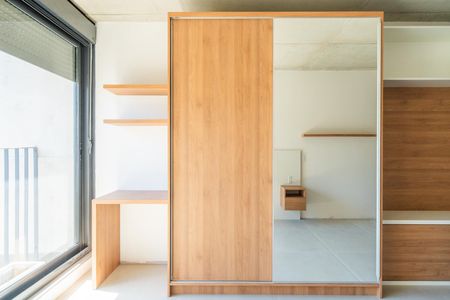 Apartamento à venda com 33m², 1 quarto e sem vagaSala/Quarto