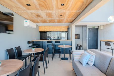 Apartamento à venda com 33m², 1 quarto e sem vagaÁrea comum - Salão de festas