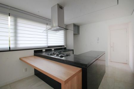 Apartamento à venda com 81m², 2 quartos e 2 vagasCozinha
