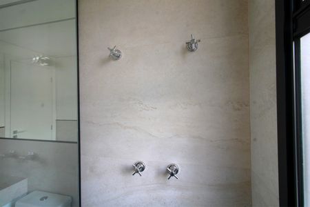 Apartamento à venda com 81m², 2 quartos e 2 vagasBanheiro