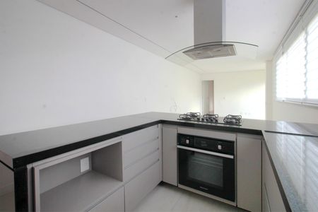 Apartamento à venda com 81m², 2 quartos e 2 vagasCozinha