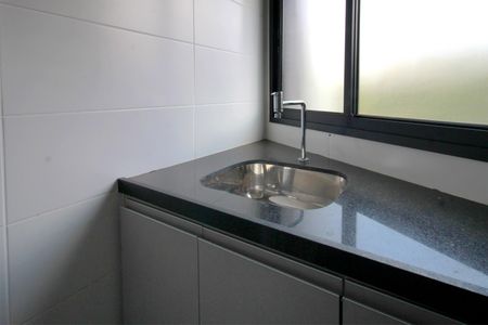 Apartamento à venda com 81m², 2 quartos e 2 vagasÁrea de Serviço