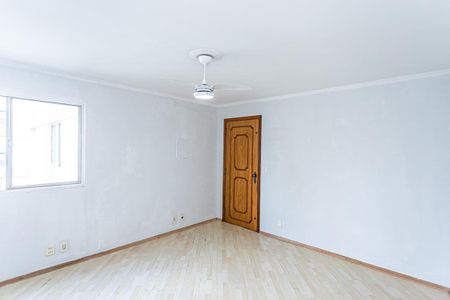 Apartamento à venda com 82m², 3 quartos e 2 vagasSala