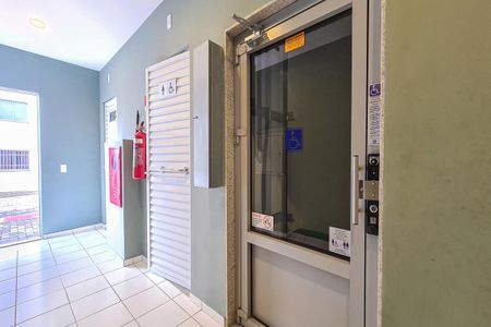 Apartamento para alugar com 46m², 2 quartos e sem vaga Apartamento para alugar com 46m², 2 quartos e sem vagaAcessibilidade Salão de Festas