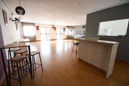 Apartamento para alugar com 46m², 2 quartos e sem vaga Apartamento para alugar com 46m², 2 quartos e sem vagaÁrea comum - Salão de festas