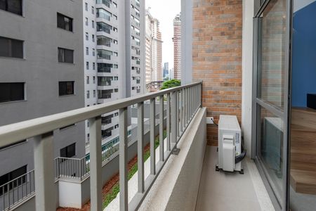 Studio para alugar com 27m², 1 quarto e sem vaga Studio para alugar com 27m², 1 quarto e sem vagaVaranda