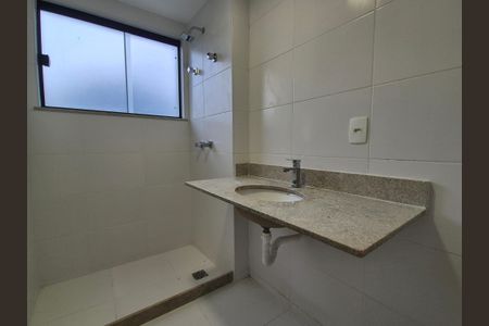 Casa de condomínio à venda com 133m², 3 quartos e 2 vagas Casa de condomínio à venda com 133m², 3 quartos e 2 vagasBanheiro da Suíte3