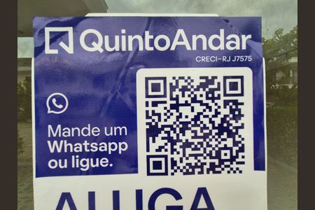 Casa de condomínio à venda com 133m², 3 quartos e 2 vagas Casa de condomínio à venda com 133m², 3 quartos e 2 vagasPlaquinha
