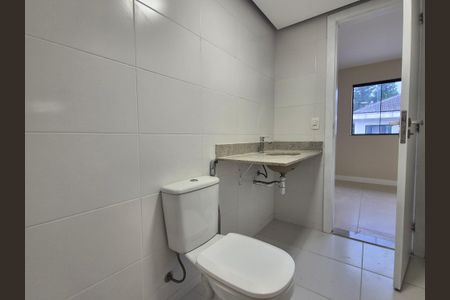 Casa de condomínio à venda com 133m², 3 quartos e 2 vagas Casa de condomínio à venda com 133m², 3 quartos e 2 vagasBanheiro da Suíte 2