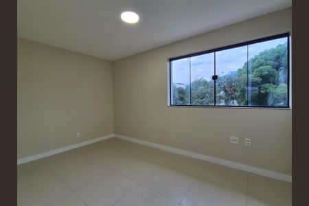 Casa de condomínio à venda com 133m², 3 quartos e 2 vagas Casa de condomínio à venda com 133m², 3 quartos e 2 vagasSuite 3