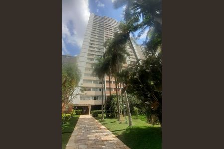Apartamento à venda com 160m², 2 quartos e 2 vagas Apartamento à venda com 160m², 2 quartos e 2 vagasFachada