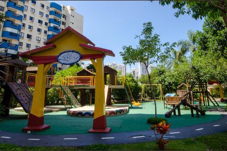 Apartamento para alugar com 83m², 2 quartos e 2 vagas Apartamento para alugar com 83m², 2 quartos e 2 vagasÁrea comum - Playground