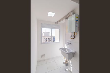 Apartamento à venda com 47m², 2 quartos e sem vaga Apartamento à venda com 47m², 2 quartos e sem vagaCozinha e área de serviço