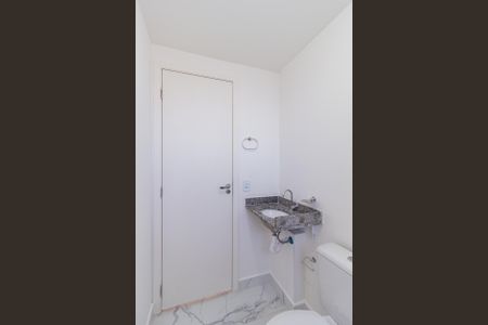 Apartamento à venda com 47m², 2 quartos e sem vaga Apartamento à venda com 47m², 2 quartos e sem vagaBanheiro