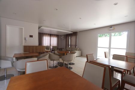 Apartamento à venda com 45m², 2 quartos e sem vagaÁrea comum - Salão de festas