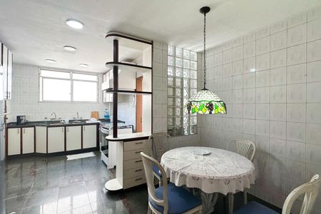 Apartamento à venda com 184m², 4 quartos e 1 vagaCozinha