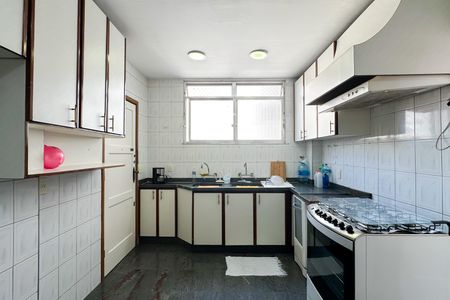 Apartamento à venda com 184m², 4 quartos e 1 vagaCozinha