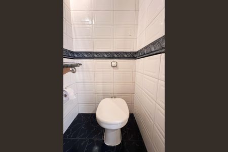 Apartamento à venda com 184m², 4 quartos e 1 vagaLavabo