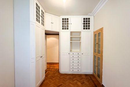 Apartamento à venda com 184m², 4 quartos e 1 vagaQuarto 02