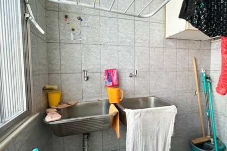 Apartamento à venda com 184m², 4 quartos e 1 vagaÁrea de Serviço