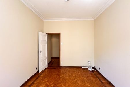 Apartamento à venda com 184m², 4 quartos e 1 vagaQuarto 01