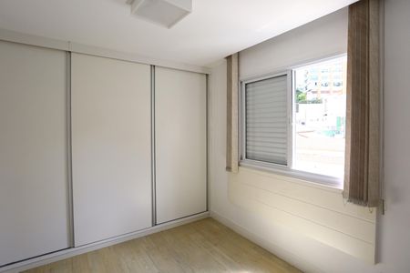 Apartamento para alugar com 98m², 2 quartos e 2 vagassuíte