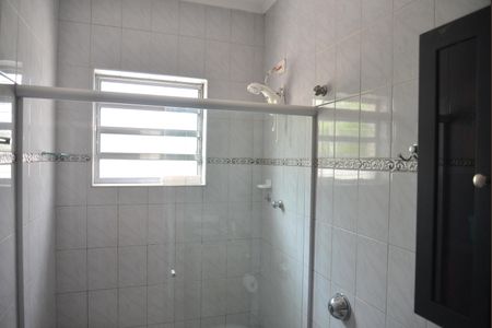 Casa à venda com 200m², 2 quartos e 4 vagasBanheiro Social