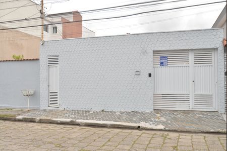Casa à venda com 200m², 2 quartos e 4 vagasFachada