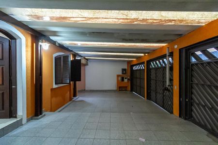 Casa à venda com 222m², 3 quartos e 3 vagas Casa à venda com 222m², 3 quartos e 3 vagasGaragem