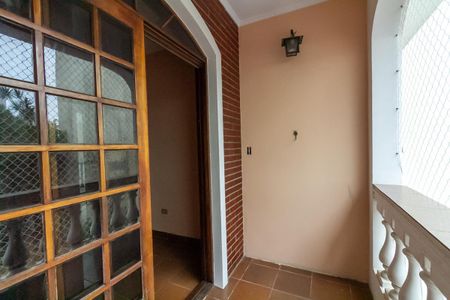 Casa à venda com 222m², 3 quartos e 3 vagas Casa à venda com 222m², 3 quartos e 3 vagasVaranda da Suíte