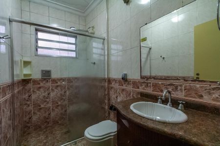 Casa à venda com 222m², 3 quartos e 3 vagas Casa à venda com 222m², 3 quartos e 3 vagasBanheiro da Suíte