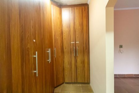 Casa à venda com 222m², 3 quartos e 3 vagas Casa à venda com 222m², 3 quartos e 3 vagasCloset da suíte