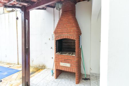 Casa à venda com 222m², 3 quartos e 3 vagas Casa à venda com 222m², 3 quartos e 3 vagasChurrasqueira