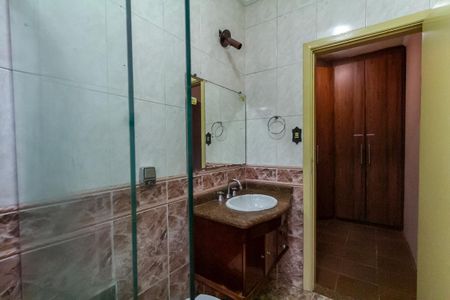 Casa à venda com 222m², 3 quartos e 3 vagas Casa à venda com 222m², 3 quartos e 3 vagasBanheiro da Suíte