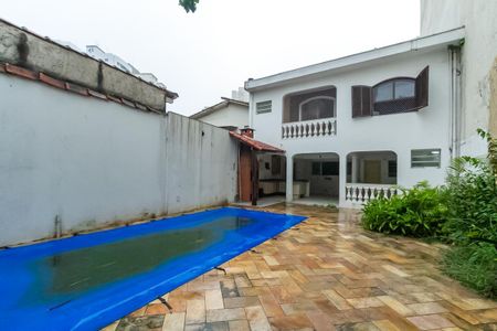 Casa à venda com 222m², 3 quartos e 3 vagas Casa à venda com 222m², 3 quartos e 3 vagasPiscina
