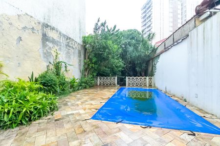 Casa à venda com 222m², 3 quartos e 3 vagas Casa à venda com 222m², 3 quartos e 3 vagasPiscina