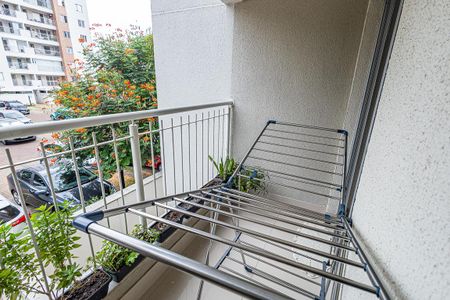 Apartamento à venda com 70m², 2 quartos e 1 vaga Apartamento à venda com 70m², 2 quartos e 1 vagaVaranda e area de serviço