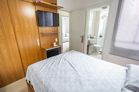 Apartamento à venda com 70m², 2 quartos e 1 vaga Apartamento à venda com 70m², 2 quartos e 1 vagaSuíte